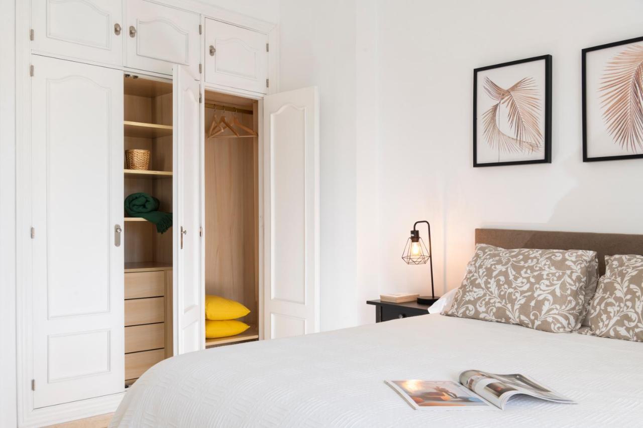 Leones Home, Parking Y Vistas Al Rio Apartamento Sevilla